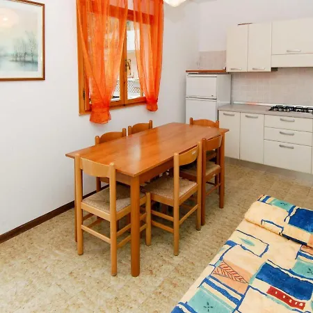 Apartment Casa Lucrezia-5 By Interhome